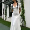 robe longue vintage blanche avec nœud sur les épaules pour femmes, mode col en v, manches bouffantes, maxi courbé, ruban élégant, bureau, tendance de fête