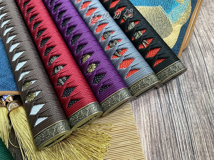 ensemble de poignée d'épée de samouraï japonais fait à la main, accessoire de bricolage, kirsite tsuka, fuchi kashira, nice katana, wakizashi ensemble de poignée d'épée de samouraï japonais fait à la main, accessoire de bricolage, kirsite tsuka, fuchi kashira, nice katana, wakizashi