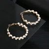 Boucles d’oreilles en or plaqué or 18 carats pour femmes, bijoux de haute qualité, boucles d’oreilles à breloques circulaires tressées en perles d’eau douce naturelles Boucles d’oreilles en or plaqué or 18 carats pour femmes, bijoux de haute qualité, boucles d’oreilles à breloques circulaires tressées en perles d’eau douce naturelles