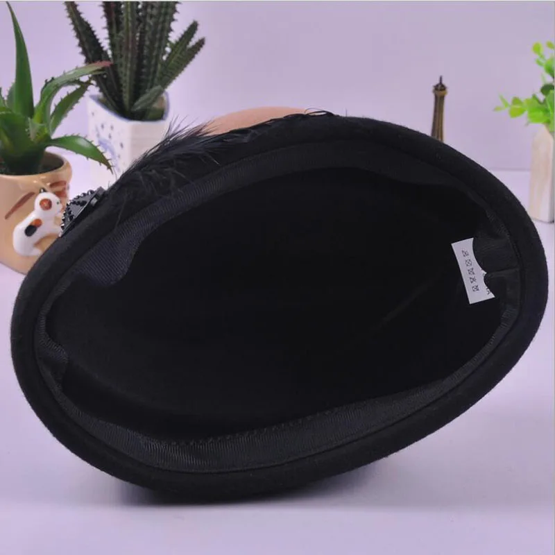 australien chapeaux Élégant laine plume arc hôtesse de l'air blanc femmes de fedora caps formelle dame chapeau royal style domechapeu australien chapeaux Élégant laine plume arc hôtesse de l'air blanc femmes de fedora caps formelle dame chapeau royal style domechapeu