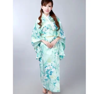 Kimono japonais en satin bleu clair pour femmes, à la mode, robe de soirée à fleurs, taille unique H0047 Kimono japonais en satin bleu clair pour femmes, à la mode, robe de soirée à fleurs, taille unique H0047