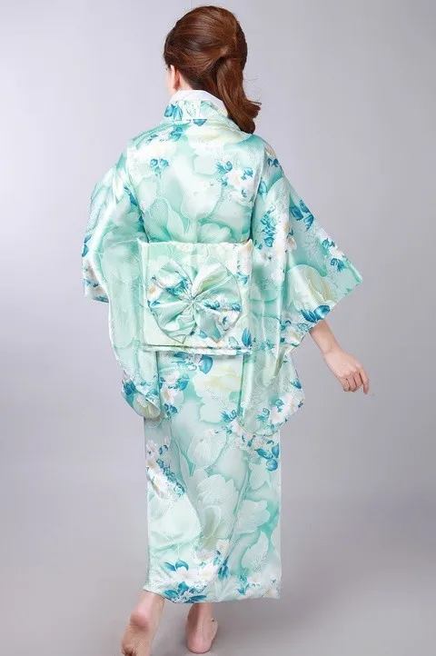 kimono japonais en satin bleu clair pour femmes, à la mode, robe de soirée à fleurs, taille unique h0047 kimono japonais en satin bleu clair pour femmes, à la mode, robe de soirée à fleurs, taille unique h0047
