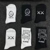 chaussettes mi tube respirantes en coton pour hommes, motif de dessin animé japonais, style hip hop, chaussettes de planche à roulettes, chaussettes longues et douces, boîte de 4 paires