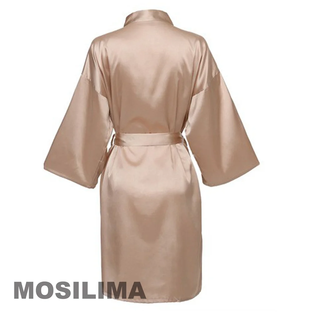 robe de mariée d'équipe de fête de mariage avec lettres noires, pyjama kimono en satin, peignoir de demoiselle d'honneur sp2000 robe de mariée d'équipe de fête de mariage avec lettres noires, pyjama kimono en satin, peignoir de demoiselle d'honneur sp2000