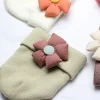 chapeau tricoté à fleurs pour bébé fille, accessoires de cheveux, nouveau né, joli bonnet d'hiver en crochet avec tissu, bonnet pour nourrissons