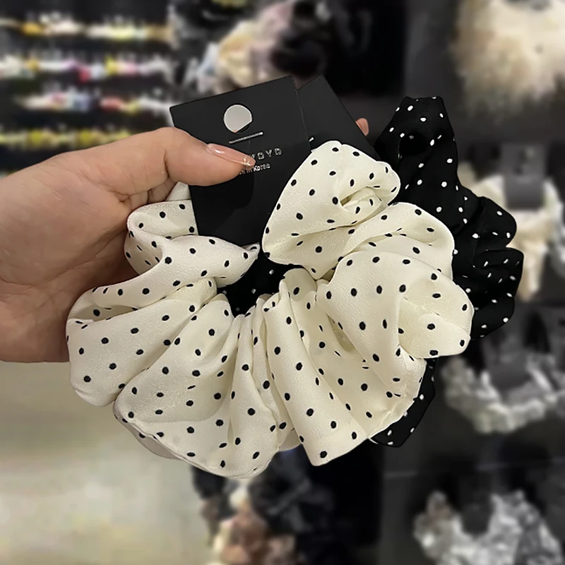 Accessoires pour cheveux coréens à pois noirs et blancs haut de gamme, bandeau pour gros intestin, tempérament satiné, bandeau queue de cheval Accessoires pour cheveux coréens à pois noirs et blancs haut de gamme, bandeau pour gros intestin, tempérament satiné, bandeau queue de cheval