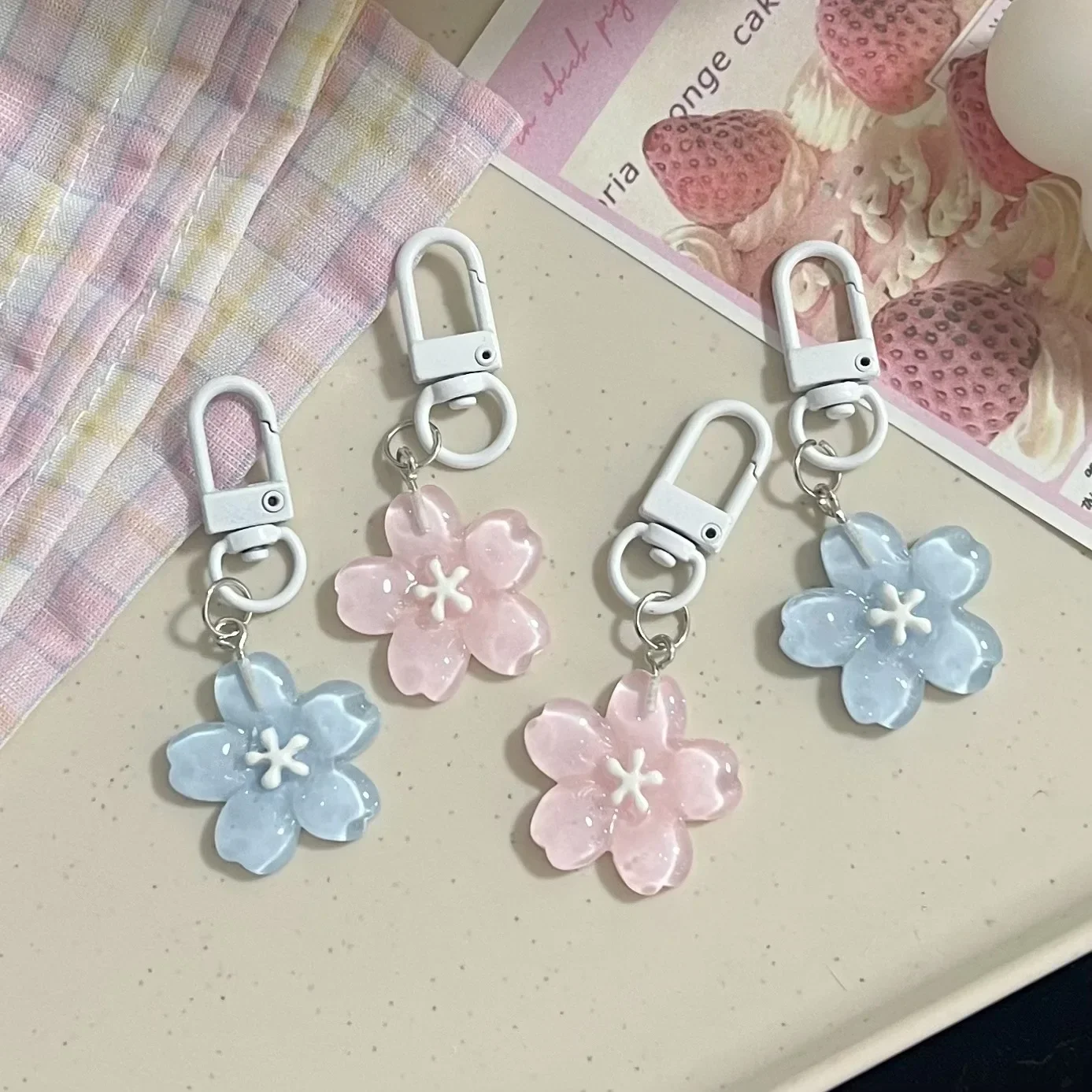 Porte-clés pendentif fleur et beurre translucide romantique, clé Sakura simulée, résine JONone Blossom Jelly Porte-clés pendentif fleur et beurre translucide romantique, clé Sakura simulée, résine JONone Blossom Jelly