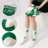 chaussettes vertes en coton à la mode, style japonais ins, tube moyen, harajuku, chaussettes de sport d'automne et d'hiver pour femmes et hommes