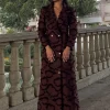 mode gland modèle trench long coupe vent femmes texture revers double boutonnage manteaux dame automne hiver chic nouveaux vêtements d'extérieur