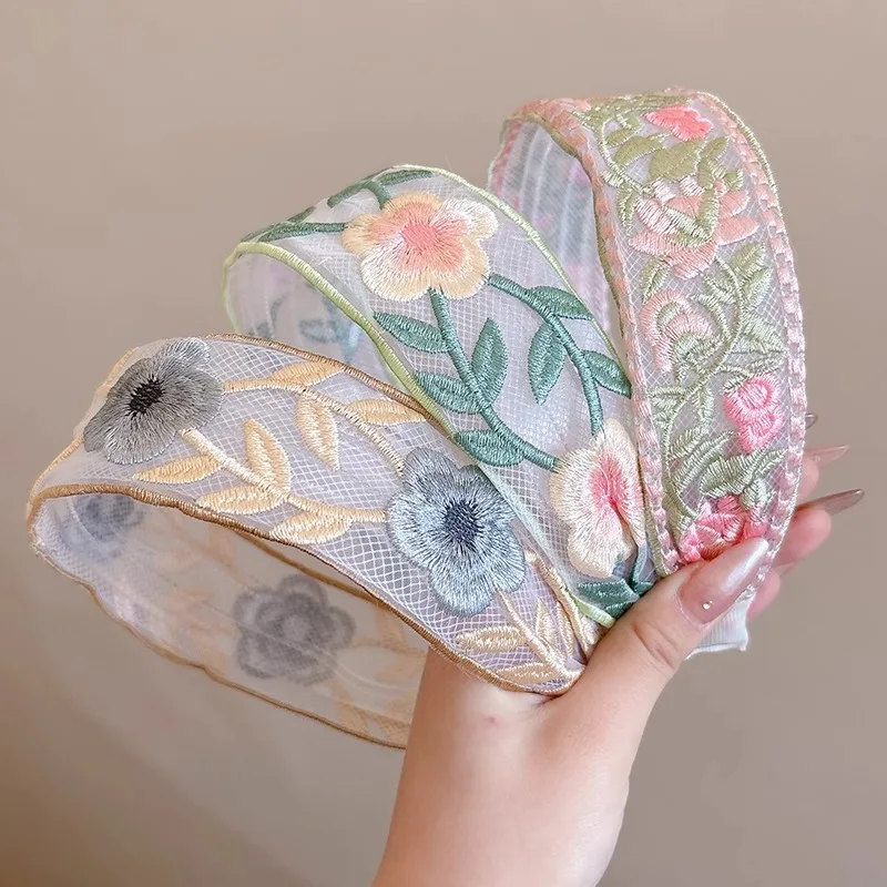 bandeau à fleurs brodé rétro pour femmes, tissu à fleurs de haute qualité, bord large avec dents, bandeau à la mode bandeau à fleurs brodé rétro pour femmes, tissu à fleurs de haute qualité, bord large avec dents, bandeau à la mode