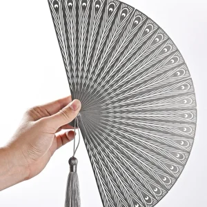 Ventilateur de Gufeng chinois en acier inoxydable, évidé, portable, auto-défense, Kung Fu, ventilateur pliant en fer, chapelle Tai, métal, nouveau