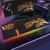 tapis de souris sakura rvb noir et jaune, clavier de gamer kawaii, tapis de souris coloré brillant, fleur de cerisier japonaise, accessoires de jeu