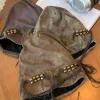 chapeau chic décoré de papillons pour femmes, bonnet ample rétro avec teinture par nouage cool et motif de perles à pampilles