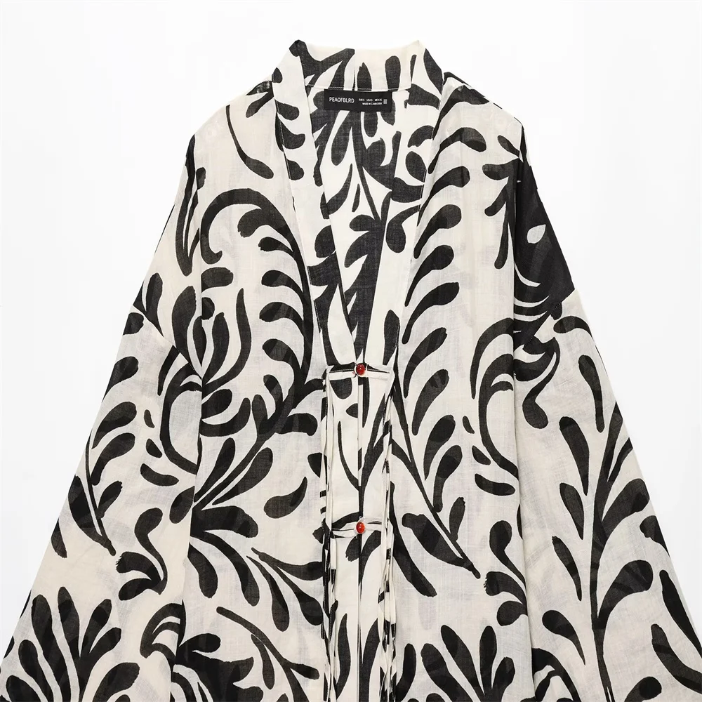 nouveaux vêtements d'extérieur de style kimono imprimés à la mode pour femmes d'automne et pantalons taille haute nouveaux vêtements d'extérieur de style kimono imprimés à la mode pour femmes d'automne et pantalons taille haute