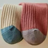 5 paires de chaussettes imprimées rayées pour femmes, confortables, douces, mi tube, hiver, harajuku, chaussettes décontractées amusantes, bas pour femmes, bonneterie