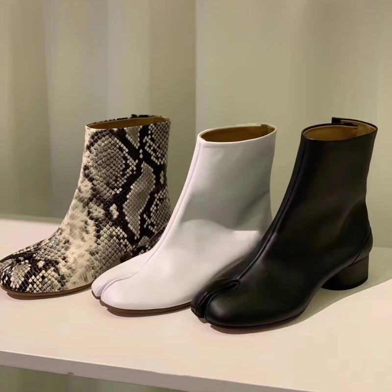 tabi bottes noires fendues pour femme, design de marque, chaussures de rinçage imprimées pour salle, escarpins épais à talons hauts pour femme, hiver tabi bottes noires fendues pour femme, design de marque, chaussures de rinçage imprimées pour salle, escarpins épais à talons hauts pour femme, hiver