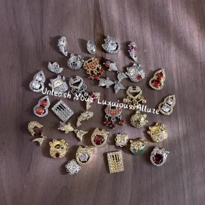 4 pièces Kaniu chanceux or argent Zircon fleur cristal 3D Nail Art décor breloques manucure accessoires fournitures décoration 4 pièces Kaniu chanceux or argent Zircon fleur cristal 3D Nail Art décor breloques manucure accessoires fournitures décoration