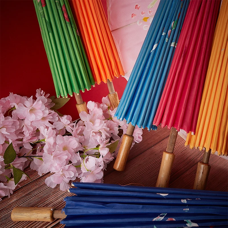 parapluie en tissu de soie pour femmes, 82/84cm, fleurs de cerisier japonaises, parapluie de danse ancienne, parapluie décoratif en papier huilé de style chinois parapluie en tissu de soie pour femmes, 82/84cm, fleurs de cerisier japonaises, parapluie de danse ancienne, parapluie décoratif en papier huilé de style chinois