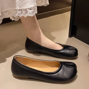 Tabi Ninja chaussures femme microfibre cuir chaussures plates confortables bout fendu pantoufles mocassins à fond souple bref dames Trotter mocassins 2025 Tabi Ninja chaussures femme microfibre cuir chaussures plates confortables bout fendu pantoufles mocassins à fond souple bref dames Trotter mocassins 2025