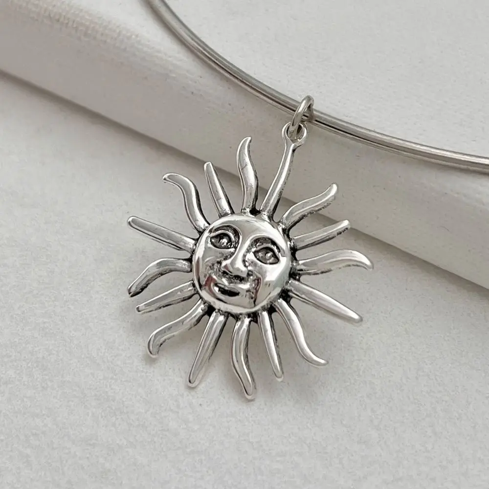 collier ras du cou en or de style coréen simple pour femmes, chaîne de cou hip hop en métal, chaîne de clavicule en alliage, pendentif soleil collier ras du cou en or de style coréen simple pour femmes, chaîne de cou hip hop en métal, chaîne de clavicule en alliage, pendentif soleil