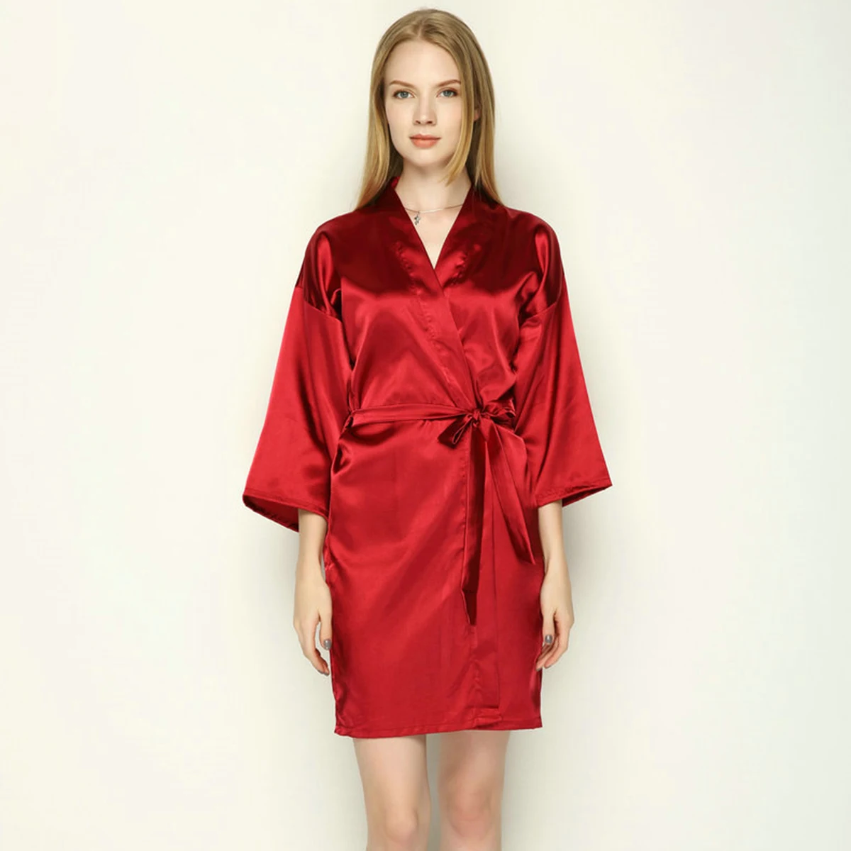 robes en satin de soie, peignoir de mariage, robe de demoiselle d'honneur, vêtements de nuit pour femmes robes en satin de soie, peignoir de mariage, robe de demoiselle d'honneur, vêtements de nuit pour femmes