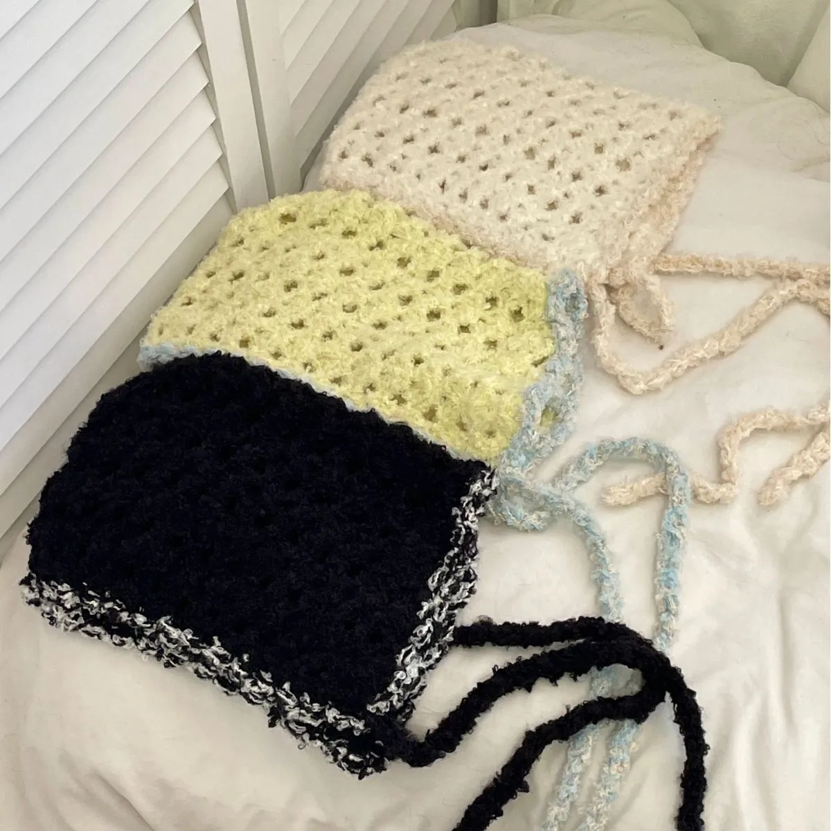 japonais fait à la main au crochet contrasté tricoté pull chapeau mignon à lacets couvre chef laine épaisse montrant le visage petite casquette de bombardier japonais fait à la main au crochet contrasté tricoté pull chapeau mignon à lacets couvre chef laine épaisse montrant le visage petite casquette de bombardier