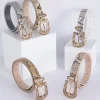 ceinture en peau de serpent avec broche sculptée européenne et américaine pour femme, motif à la mode et polyvalent, haut de gamme