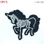 Tête de cheval adhésif broderie tissu autocollant sueur sang cheval licorne Style ethnique bricolage vêtements accessoires trou broderie Tête de cheval adhésif broderie tissu autocollant sueur sang cheval licorne Style ethnique bricolage vêtements accessoires trou broderie
