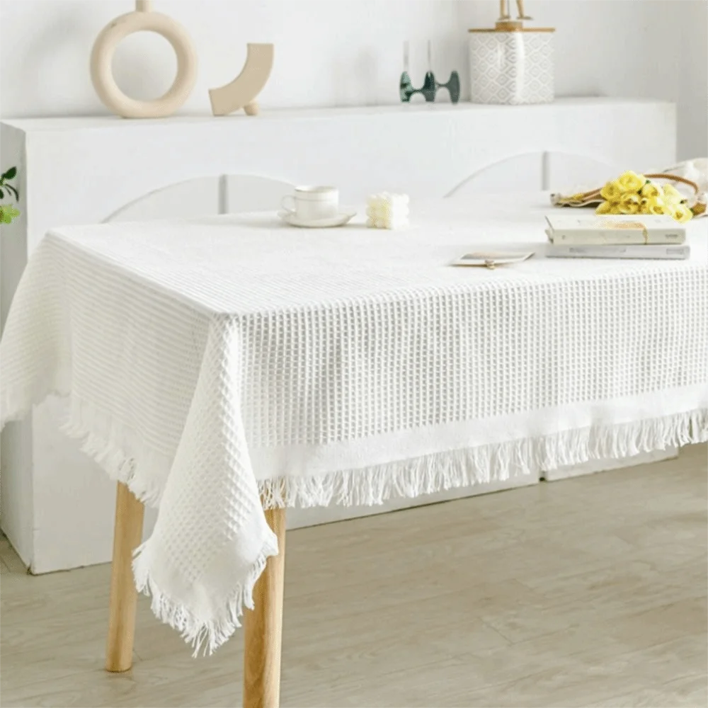 Nappe à motif écossais avec pompons, anti-poussière, couverture de meubles de Style campagnard, rectangulaire, moderne, tapis de pique-nique de jardin, salle à manger Nappe à motif écossais avec pompons, anti-poussière, couverture de meubles de Style campagnard, rectangulaire, moderne, tapis de pique-nique de jardin, salle à manger