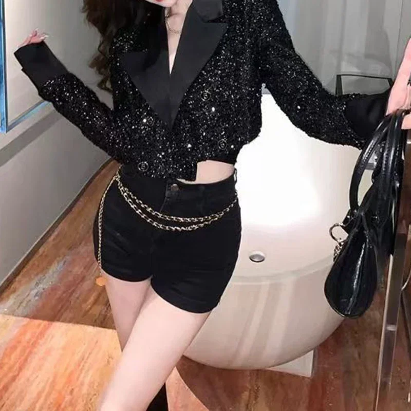 cardigan à paillettes noires pour femmes, manteau court à manches longues, haut décontracté, version coréenne, nouveau design, mode automne et hiver cardigan à paillettes noires pour femmes, manteau court à manches longues, haut décontracté, version coréenne, nouveau design, mode automne et hiver