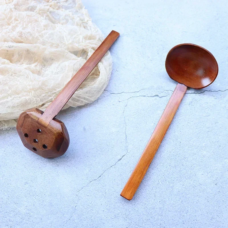 cuillère à soupe en bois ramen style japonais ajiyaki avec trous restaurant nanmu kamehameha cuillère marmite fuite kicthen accessoires cuillère à soupe en bois ramen style japonais ajiyaki avec trous restaurant nanmu kamehameha cuillère marmite fuite kicthen accessoires