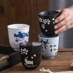 Tasse à thé peinte à la main de style japonais, petite tasse en céramique, cuisine Tasse à thé peinte à la main de style japonais, petite tasse en céramique, cuisine
