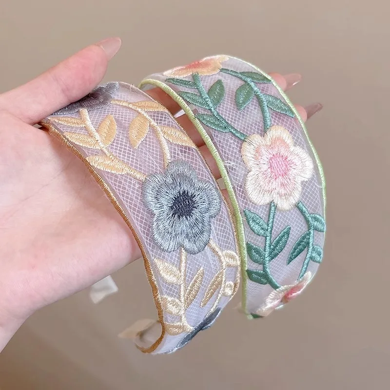 bandeau à fleurs brodé rétro pour femmes, tissu à fleurs de haute qualité, bord large avec dents, bandeau à la mode bandeau à fleurs brodé rétro pour femmes, tissu à fleurs de haute qualité, bord large avec dents, bandeau à la mode