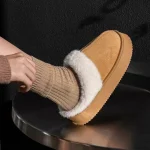 Pantoufles d&rsquo;hiver en daim pour femmes, chaussures chaudes et moelleuses, à la mode, pour l&rsquo;intérieur, décontractées, en peluche, plateforme antidérapante