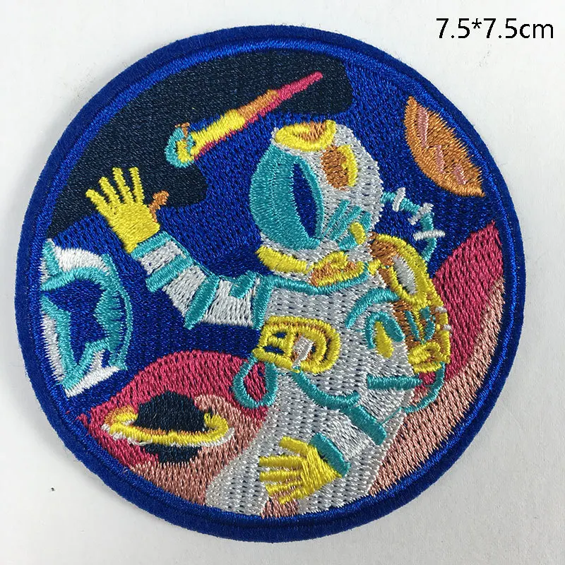 Vêtements mode décoration personnalité adhésif broderie tissu autocollant rond dessin animé anglais chaussures et chapeaux trou broderie Vêtements mode décoration personnalité adhésif broderie tissu autocollant rond dessin animé anglais chaussures et chapeaux trou broderie