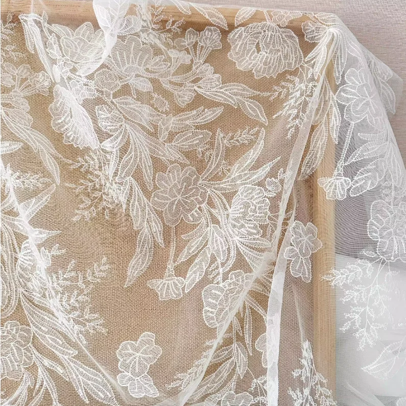 couvre chef en dentelle creuse brodée pour décoration de robe de mariée, style européen et américain, motif de fleurs végétales couvre chef en dentelle creuse brodée pour décoration de robe de mariée, style européen et américain, motif de fleurs végétales
