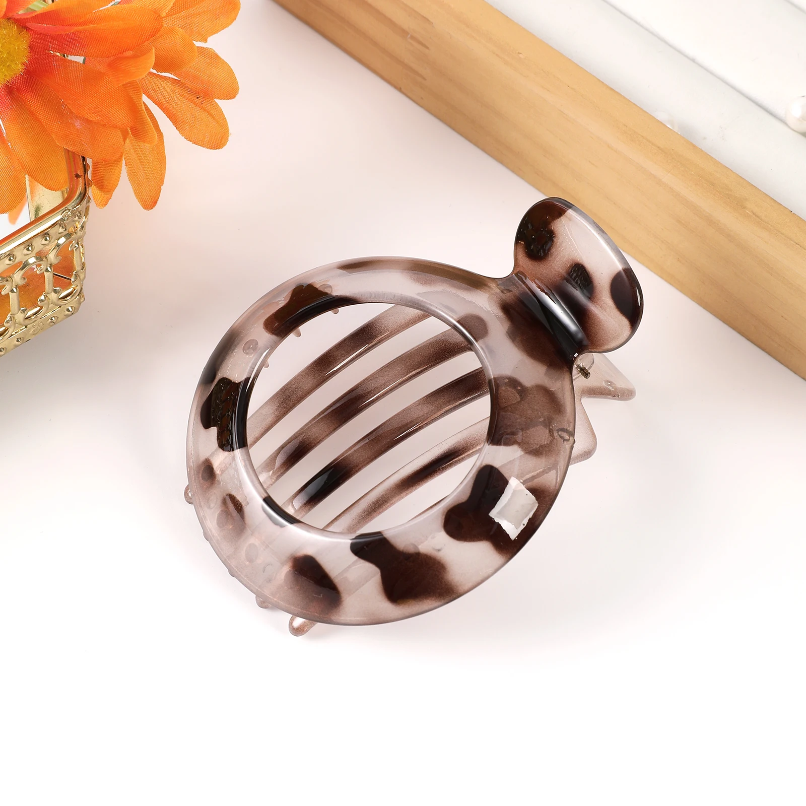 pince à cheveux antidérapante à dents coréennes, chignon pour dames, tempérament élégant, queue de cheval, accessoires de couvre chef à la mode pour filles pince à cheveux antidérapante à dents coréennes, chignon pour dames, tempérament élégant, queue de cheval, accessoires de couvre chef à la mode pour filles