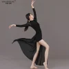 costume de danse folklorique classique chinoise pour femmes, cheongsam de style ethnique, taille haute, fente rouge, vêtements de spectacle de danse moderne