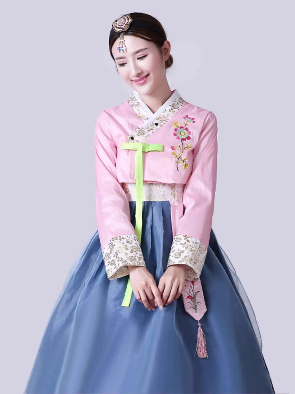 ensemble hanbok de cour pour femmes, nouveau style coréen, fleur brodée, robe de mariée coréenne, robe de danse de spectacle ensemble hanbok de cour pour femmes, nouveau style coréen, fleur brodée, robe de mariée coréenne, robe de danse de spectacle