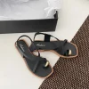 2025 nouvelles pantoufles pour l'été vêtements de plein air sandales romaines à la mode en plein air respirant chaussures pour femmes pantoufles de plage pour femmes