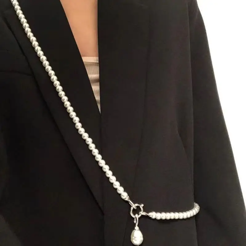 Collier long de perles de déclaration coréenne pour les femmes, bijoux de pendentif de personnalité Collier long de perles de déclaration coréenne pour les femmes, bijoux de pendentif de personnalité