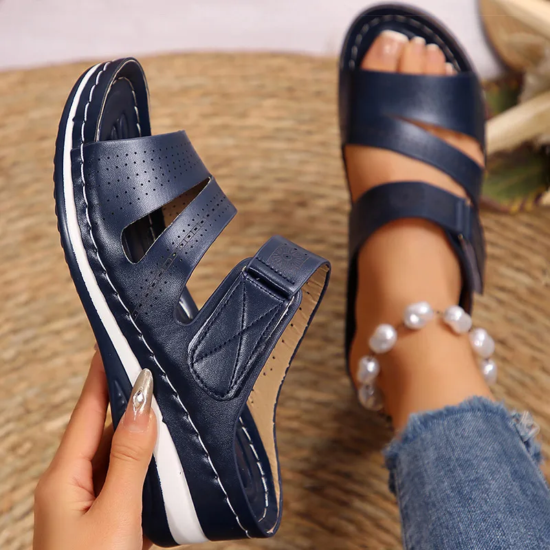 Sandales pour femmes 2025 nouvelles Chaussures d’été femmes talons sandales pantoufles d’été Chaussures Femme décontracté chaussures à talons compensés Femme Sandales pour femmes 2025 nouvelles Chaussures d’été femmes talons sandales pantoufles d’été Chaussures Femme décontracté chaussures à talons compensés Femme