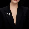 broche papillon fluide minimaliste pour femmes, épingles à revers en métal de luxe à la mode, accessoires bijoux de fête, cadeau