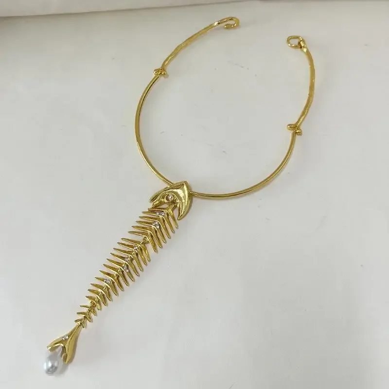 bijoux à la mode, marque exagérée, collier de déclaration, nouveauté, design en alliage, grand pendentif en os de poisson, ras du cou pour femmes bijoux à la mode, marque exagérée, collier de déclaration, nouveauté, design en alliage, grand pendentif en os de poisson, ras du cou pour femmes