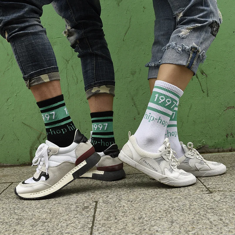 chaussettes streetwear pour hommes, sport coréen, harajuku, tendance, skateboard, couple, chaussettes hip hop à rayures hautes, 1997 chaussettes streetwear pour hommes, sport coréen, harajuku, tendance, skateboard, couple, chaussettes hip hop à rayures hautes, 1997