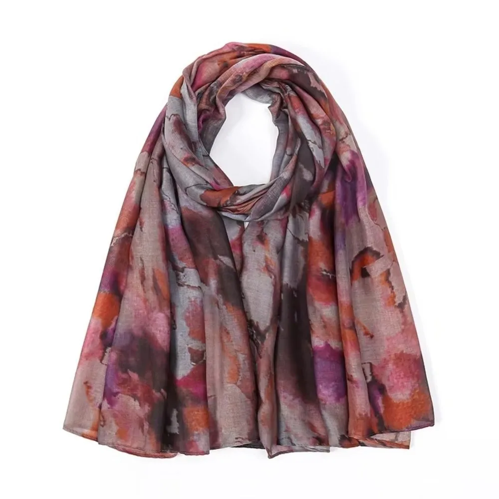 Écharpe en satin élégante et colorée, écharpe ethnique respirante pour peinture à l'aquarelle, écharpe en polyester doux teint par nouage pour fête Écharpe en satin élégante et colorée, écharpe ethnique respirante pour peinture à l'aquarelle, écharpe en polyester doux teint par nouage pour fête