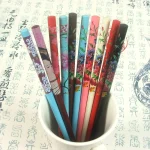 Bâtons de cueillette de cheveux vintage pour femmes, épingles à cheveux en bois japonais, baguettes en bois naturel chinois, peinture chaude, 2 pièces par ensemble