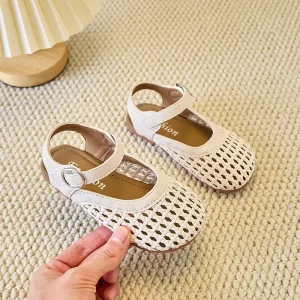 Filles chaussures de plage tissage évidé enfants demi sandales Style coréen 2025 été nouveaux enfants décontracté princesse chaussures doux à la mode