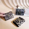 pochette pour pièces de monnaie portable imprimé léopard, portefeuille texture plusieurs cartes, porte monnaie carré court, sac pour cartes en pu de style coréen classique pour rencontres