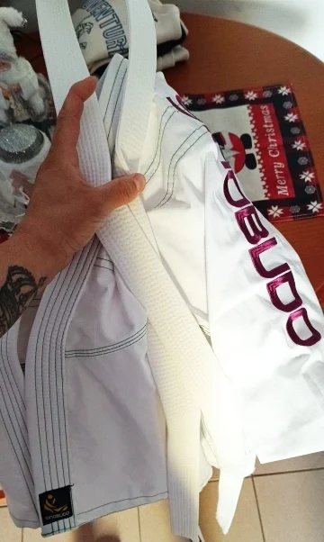 kimono brésilien fin jiu jitsu, nouvel entraînement pour enfants et adultes, bjj gi mma personnalisé, 3 couleurs, pour hommes jiu jitsu avec ceinture blanche kimono brésilien fin jiu jitsu, nouvel entraînement pour enfants et adultes, bjj gi mma personnalisé, 3 couleurs, pour hommes jiu jitsu avec ceinture blanche